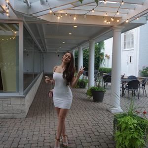 Meet your Posher, Carolina